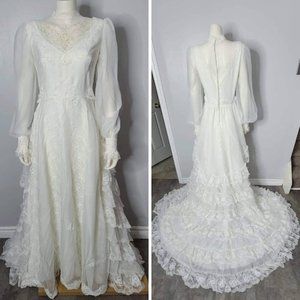 Vintage‎ Wedding Gown, 70's Wedding Dress, Boho Wedding Dress, Lace & Ruffles